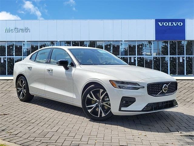 new 2025 Volvo S60 car, priced at $43,220