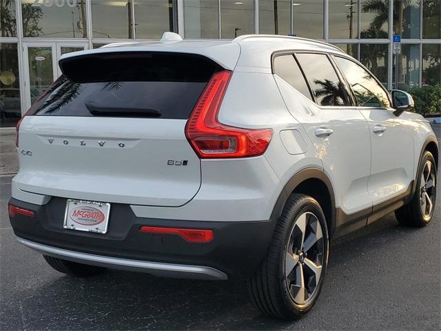 new 2025 Volvo XC40 car, priced at $48,315