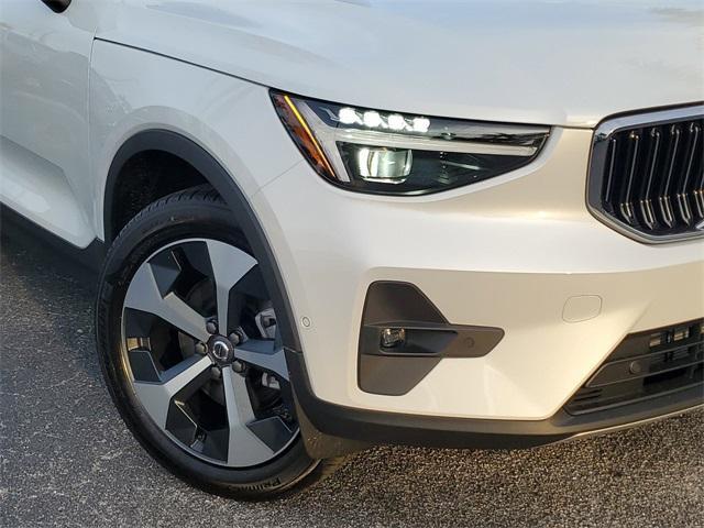 new 2025 Volvo XC40 car, priced at $48,315