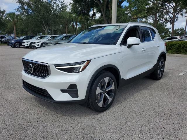 new 2025 Volvo XC40 car, priced at $46,015