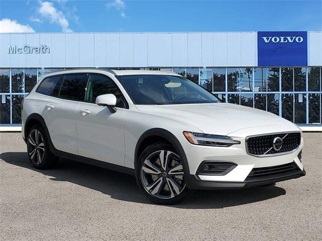 new 2024 Volvo V60 Cross Country car, priced at $56,680