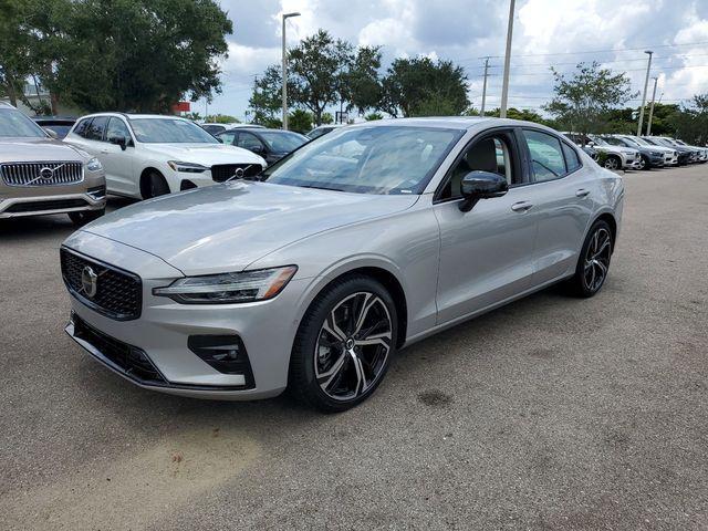 new 2024 Volvo S60 car, priced at $47,645