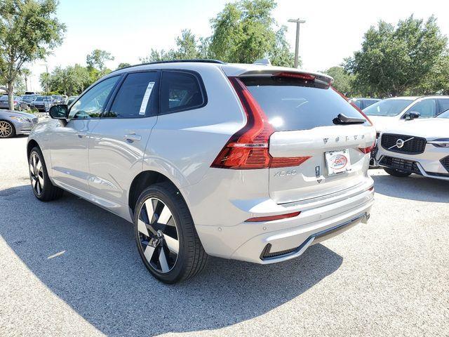 new 2024 Volvo XC60 Recharge Plug-In Hybrid car