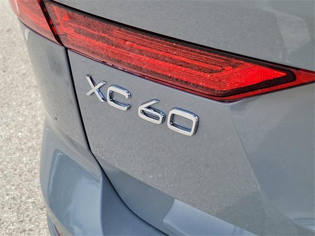 new 2025 Volvo XC60 car, priced at $54,040