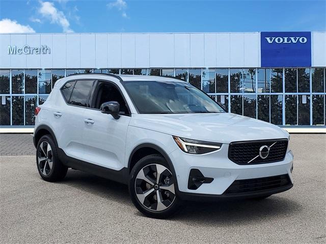 new 2025 Volvo XC40 car, priced at $46,795