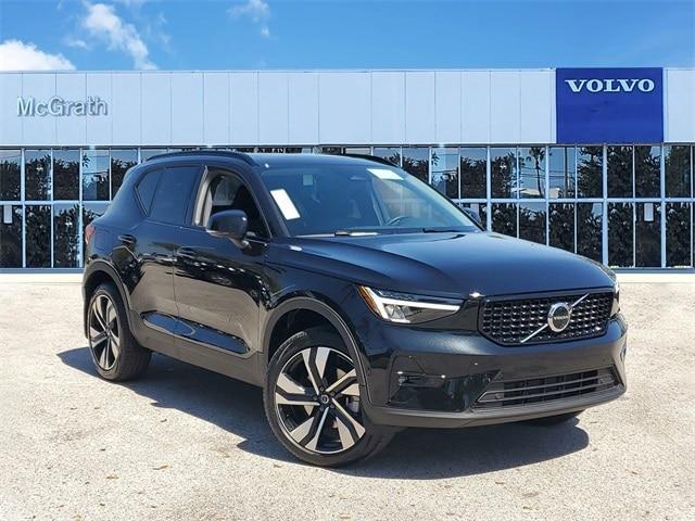 new 2024 Volvo XC40 car, priced at $50,325