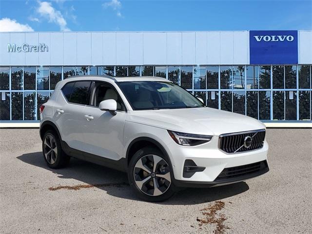 new 2025 Volvo XC40 car, priced at $47,415