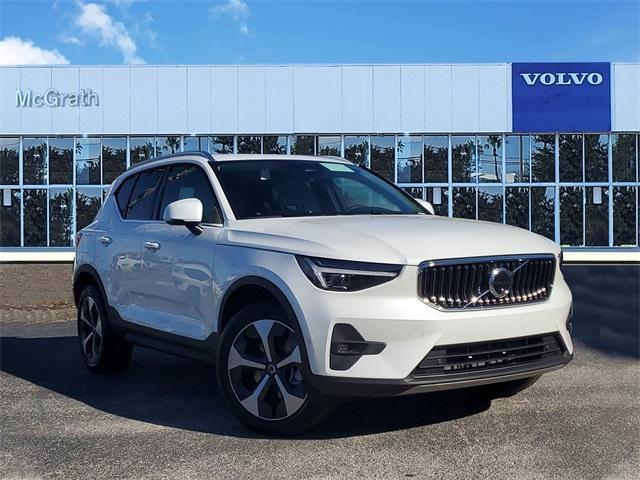 new 2025 Volvo XC40 car, priced at $48,315