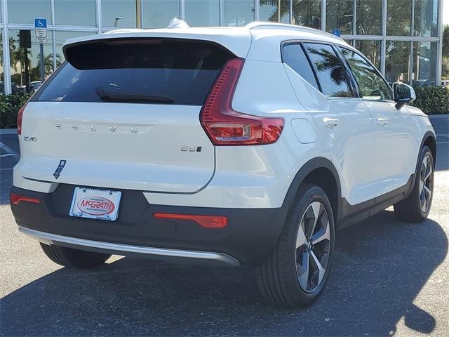 new 2025 Volvo XC40 car, priced at $48,315