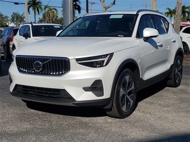 new 2025 Volvo XC40 car, priced at $48,315