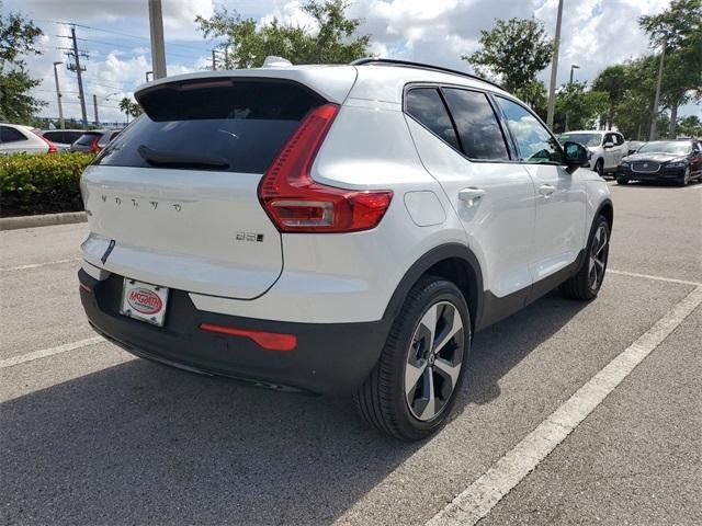 new 2025 Volvo XC40 car, priced at $47,415