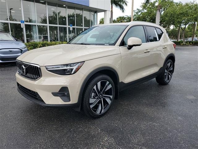 new 2025 Volvo XC40 car, priced at $51,260