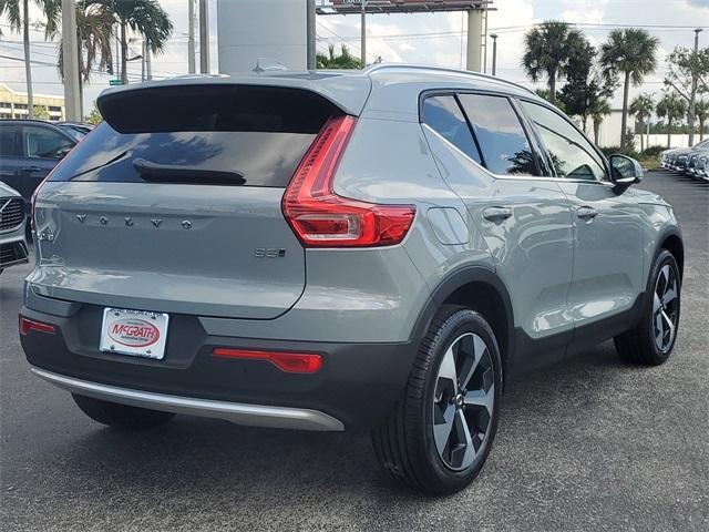 new 2025 Volvo XC40 car, priced at $45,465