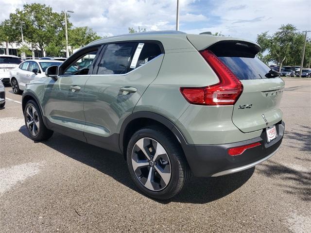 new 2025 Volvo XC40 car, priced at $46,795