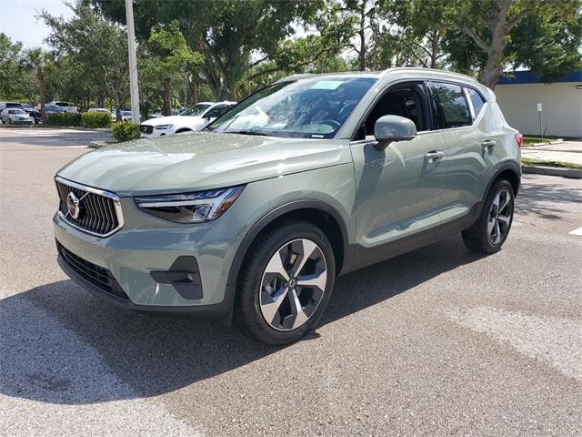 new 2025 Volvo XC40 car, priced at $46,795