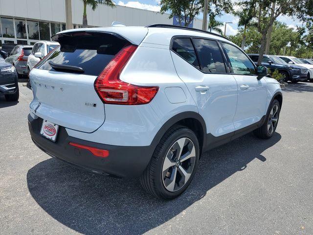 new 2024 Volvo XC40 car, priced at $45,960