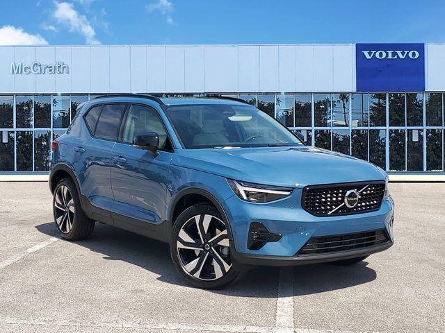 new 2024 Volvo XC40 car, priced at $49,450