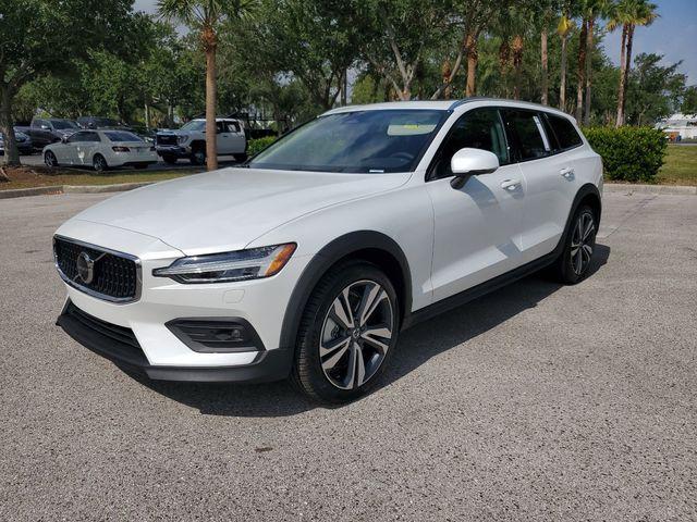 new 2024 Volvo V60 Cross Country car, priced at $56,680