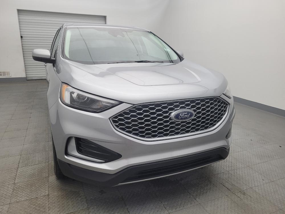used 2024 Ford Edge car, priced at $27,995