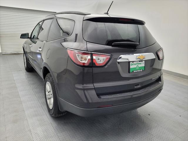 used 2015 Chevrolet Traverse car, priced at $13,095