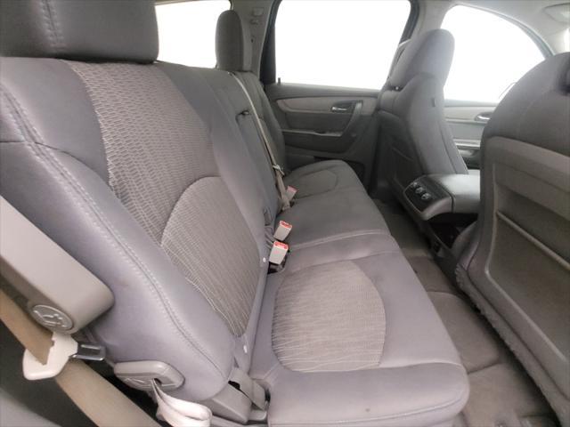 used 2015 Chevrolet Traverse car, priced at $13,095