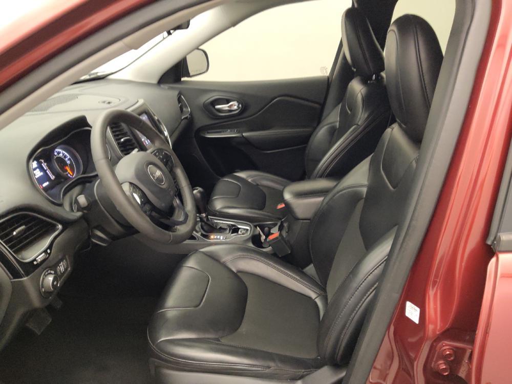 used 2020 Jeep Cherokee car, priced at $18,095