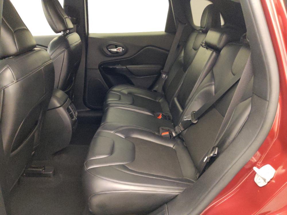 used 2020 Jeep Cherokee car, priced at $18,095