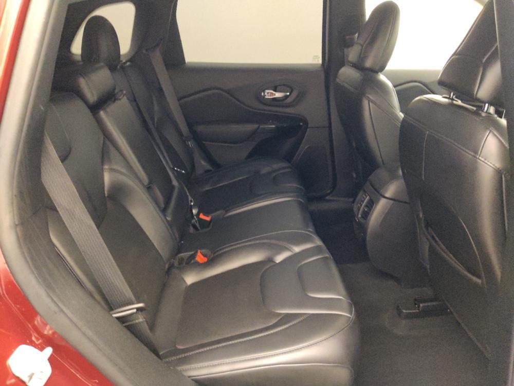 used 2020 Jeep Cherokee car, priced at $18,095
