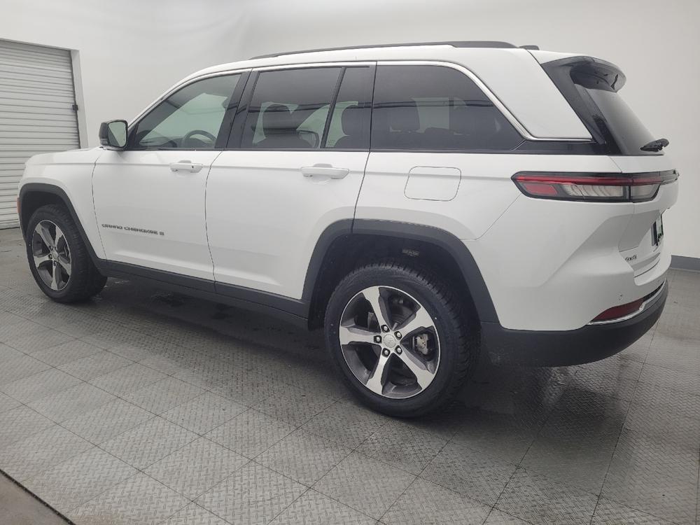 used 2023 Jeep Grand Cherokee car, priced at $31,195