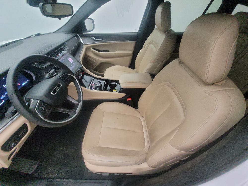 used 2023 Jeep Grand Cherokee car, priced at $31,195