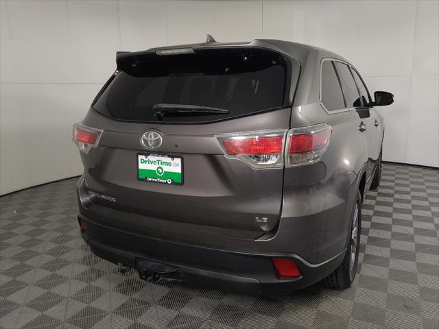 used 2016 Toyota Highlander car, priced at $19,795