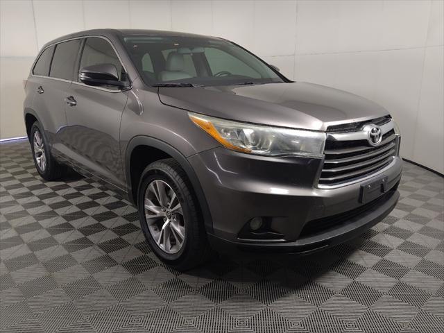 used 2016 Toyota Highlander car, priced at $19,795