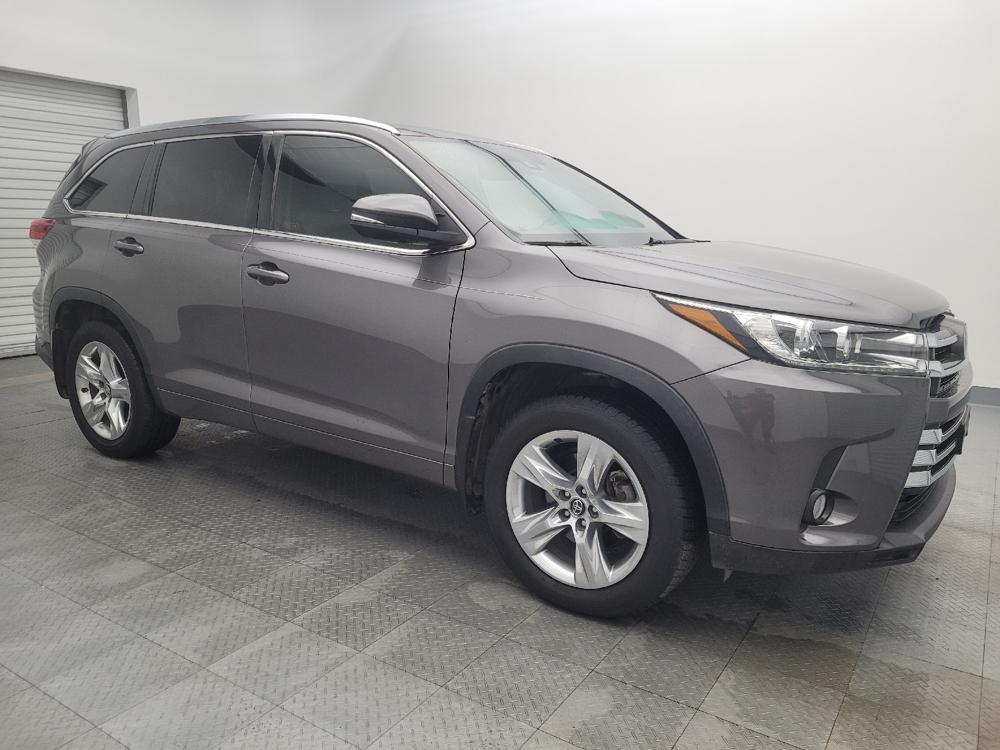 used 2018 Toyota Highlander car, priced at $26,895