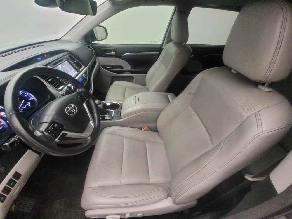 used 2018 Toyota Highlander car, priced at $26,895