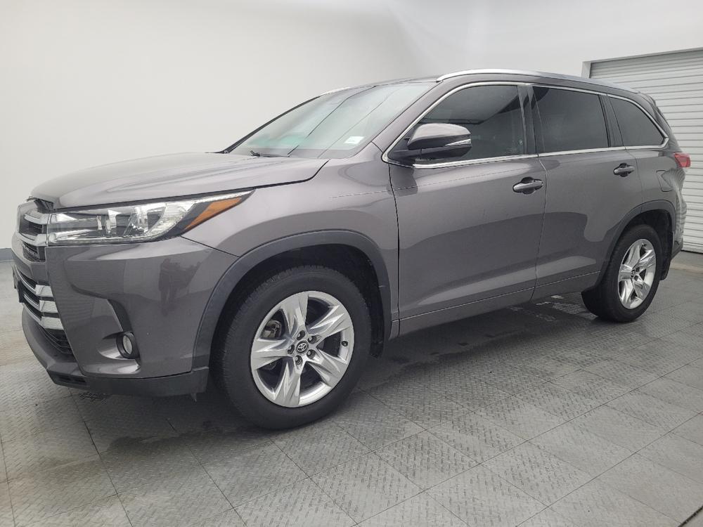 used 2018 Toyota Highlander car, priced at $26,895