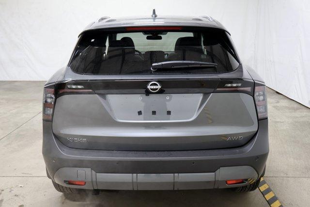 new 2025 Nissan Kicks car, priced at $27,903