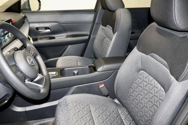 new 2025 Nissan Kicks car, priced at $27,903