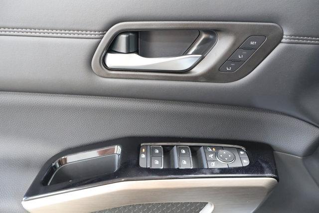 new 2025 Nissan Pathfinder car, priced at $52,067