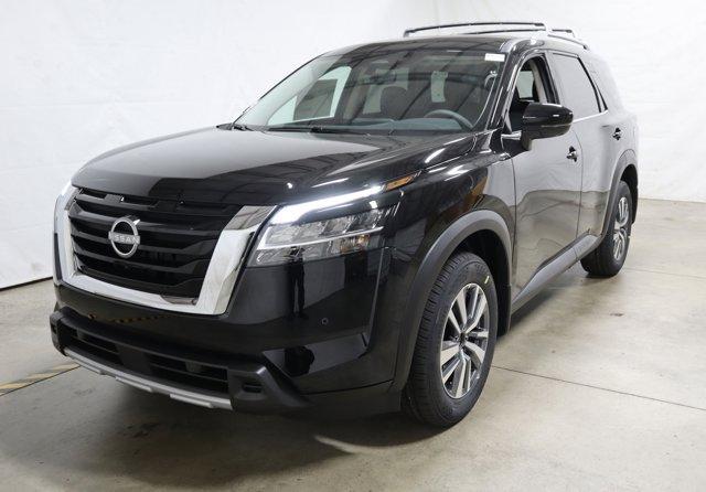 new 2024 Nissan Pathfinder car, priced at $44,701