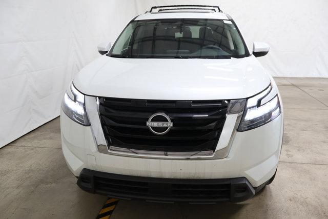 new 2025 Nissan Pathfinder car, priced at $44,098