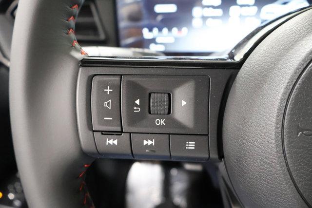 new 2025 Nissan Kicks car, priced at $29,318