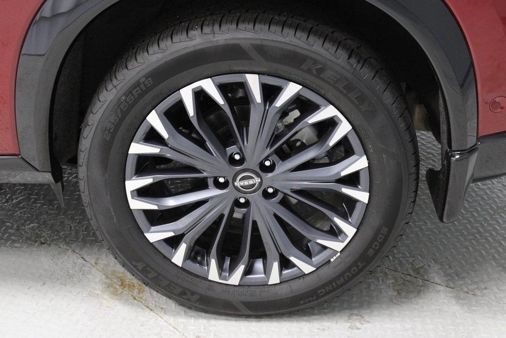 used 2024 Nissan Rogue car, priced at $31,512