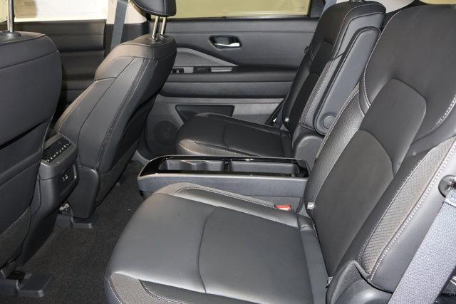 new 2025 Nissan Pathfinder car, priced at $46,153