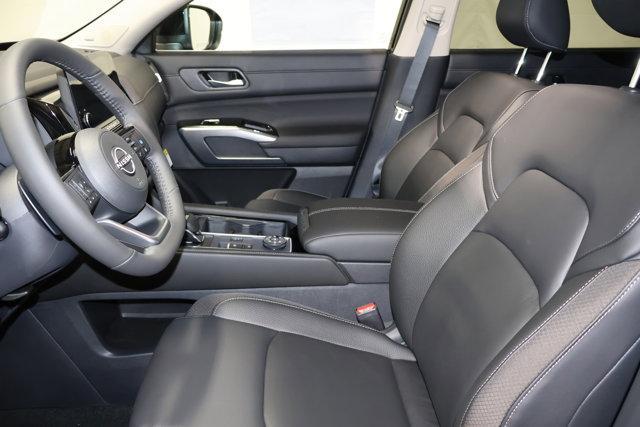 new 2025 Nissan Pathfinder car, priced at $46,153