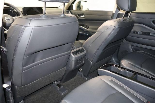 new 2025 Nissan Pathfinder car, priced at $46,153