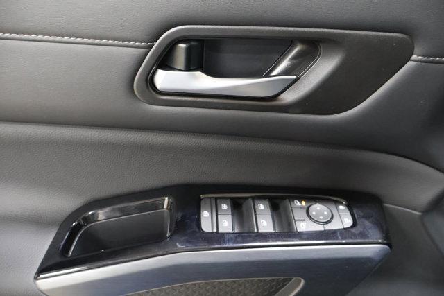 new 2025 Nissan Pathfinder car, priced at $46,153