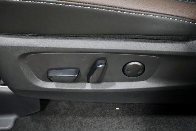 new 2025 Nissan Pathfinder car, priced at $51,752