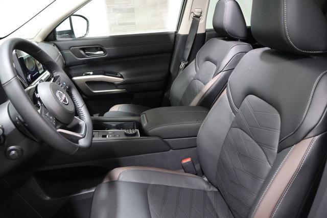 new 2025 Nissan Pathfinder car, priced at $51,332