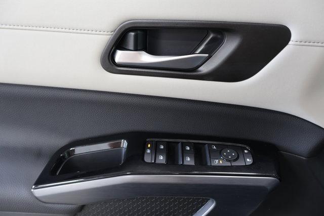 new 2025 Nissan Pathfinder car, priced at $47,200