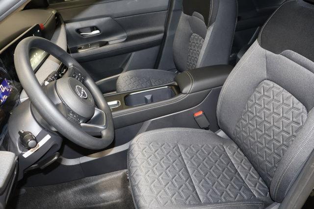 new 2025 Nissan Kicks car, priced at $26,717